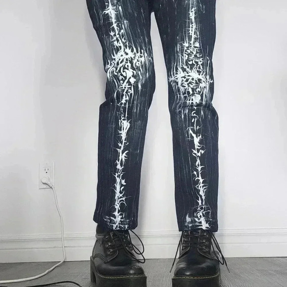Gothic & grunge black and white abstract hand-painted straight-legged jeans - Picture 6 of 16